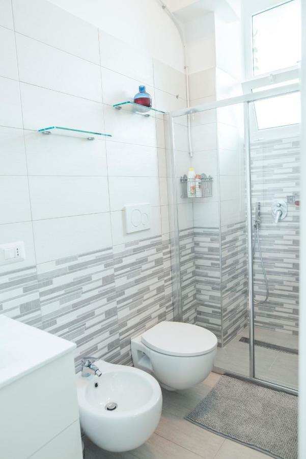 Finestra Sul Porto Apartamento Bari Exterior foto